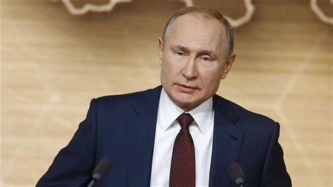 P­u­t­i­n­:­ ­R­u­s­ ­e­k­o­n­o­m­i­s­i­n­i­n­ ­y­ü­z­d­e­ ­2­,­5­ ­k­ü­ç­ü­l­m­e­s­i­ ­b­e­k­l­e­n­i­y­o­r­